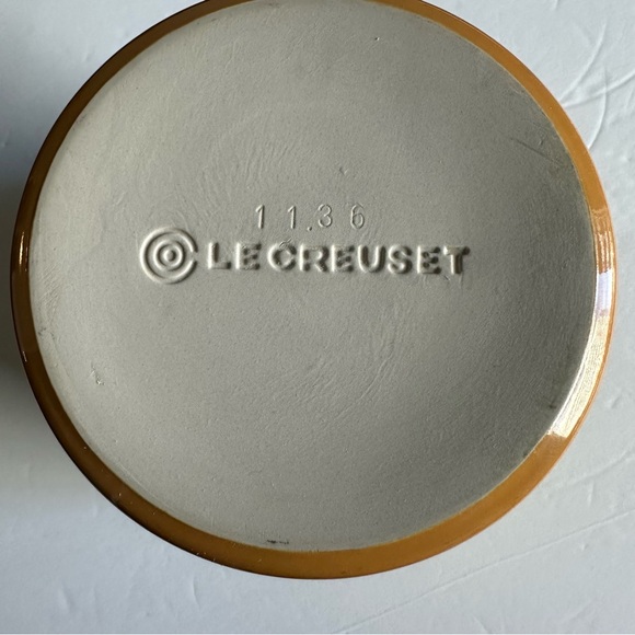 Le Creuset Large 2-3/4-quart utensil crock | Yellow Ombré - Picture 4 of 9